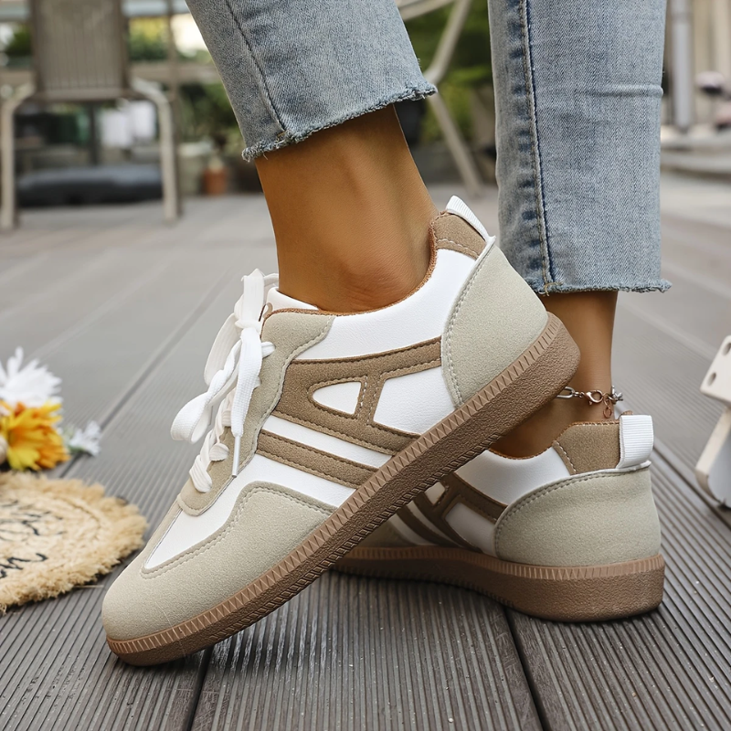 Khaki & White#Khaki & White_2