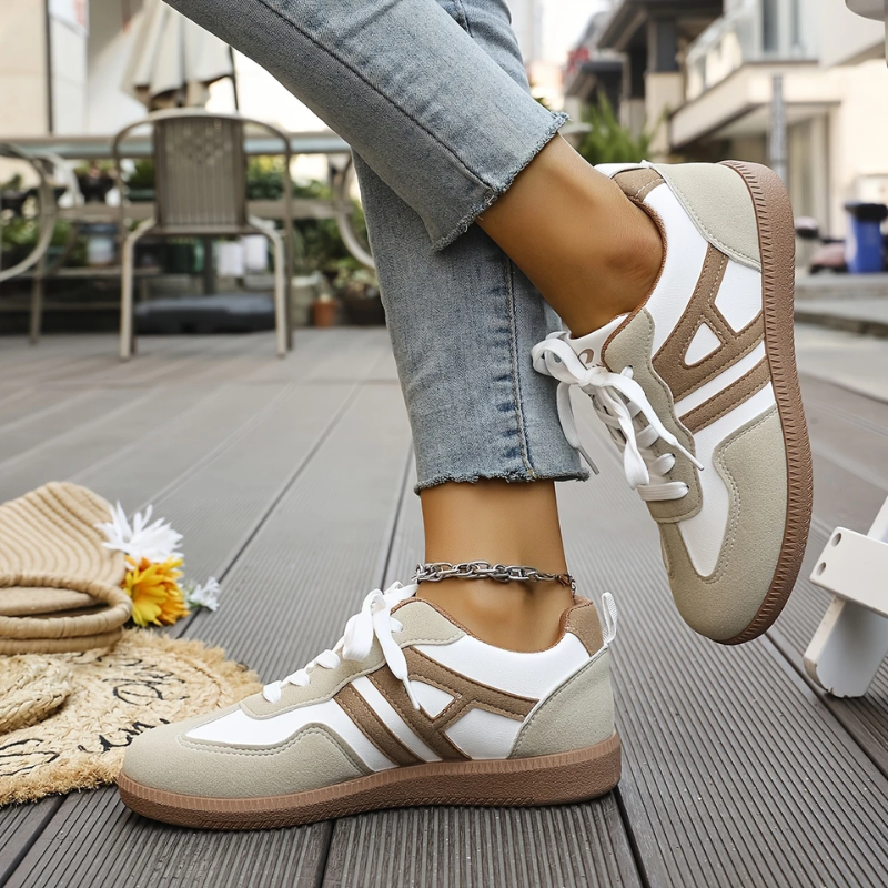 Khaki & White#Khaki & White_4