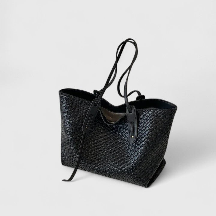 Black#Black_1