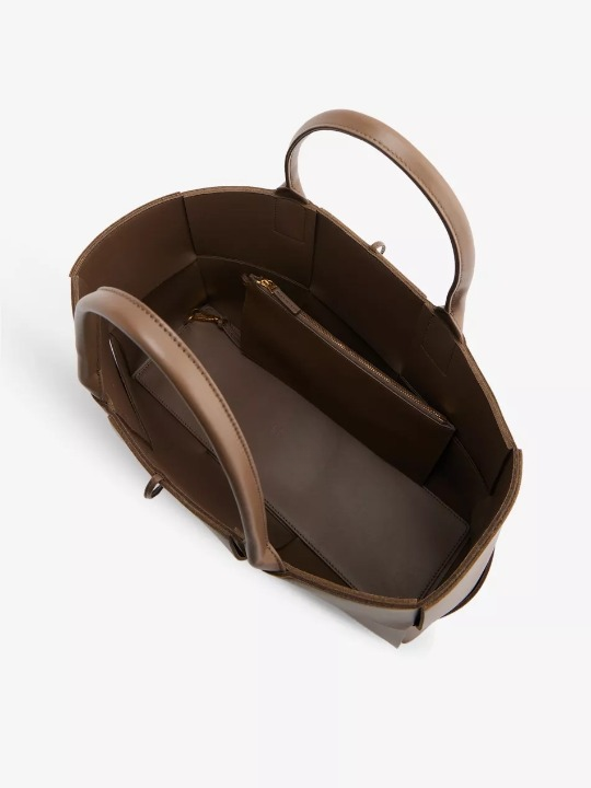 Brown#Brown_4