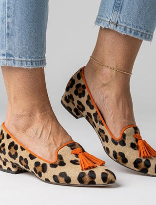 Orange leopard#Orange leopard_1