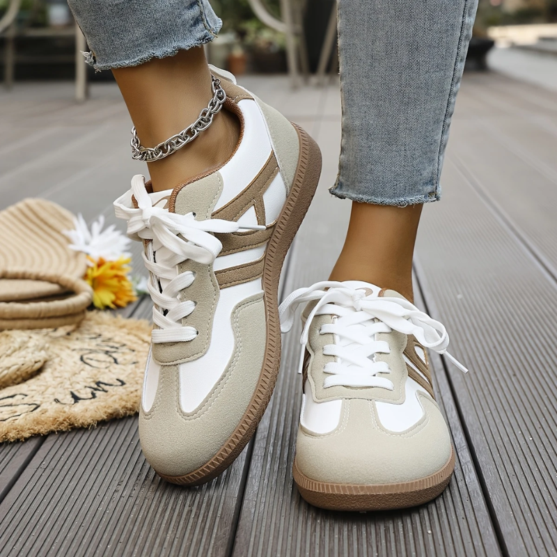 Khaki & White#Khaki & White_1