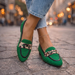 Emerald green#Emerald green_1